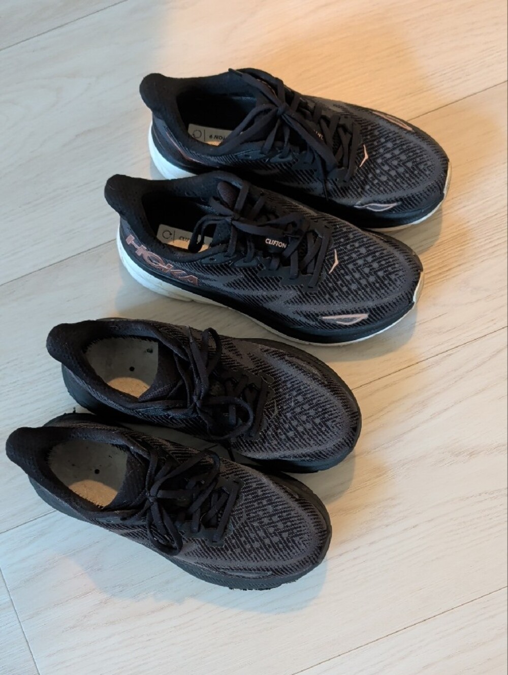 Hoka Women's Clifton 9 Black Athletic Shoes 2 Pair bundle - Picture 2 of 9